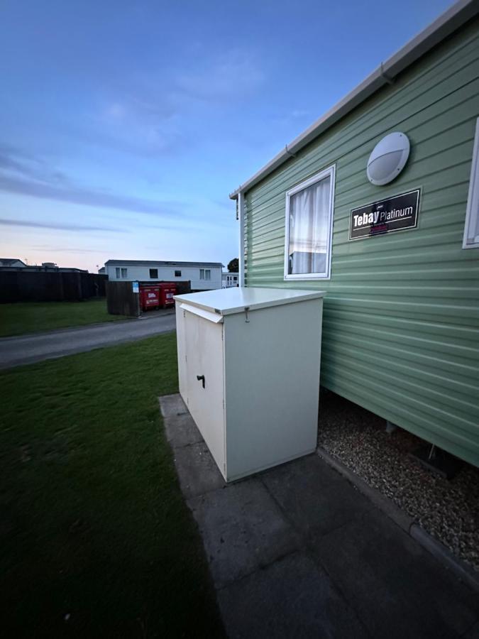 27 Rickardos Holiday Lets 3-Bed Caravan Near Mablethorpe Saltfleet Exterior photo